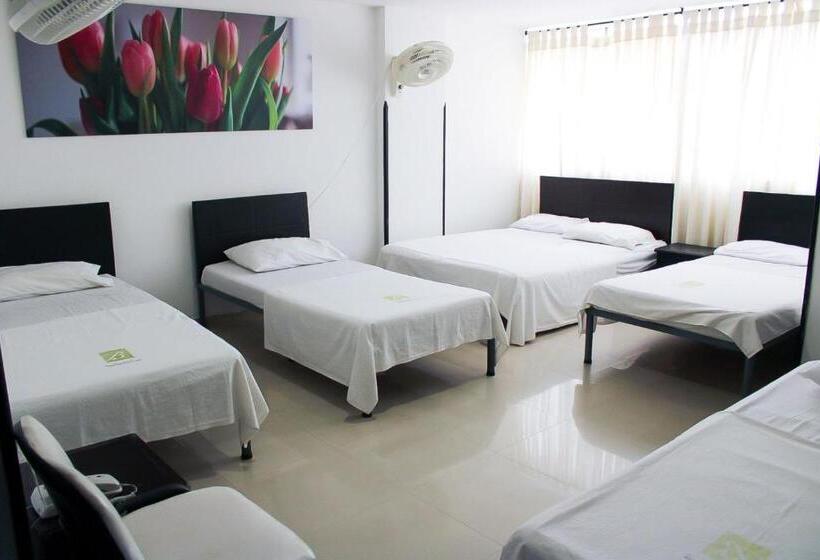 غرفة عائلية, Bucaramanga Plaza