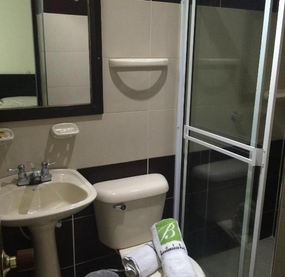 غرفة عائلية, Bucaramanga Plaza
