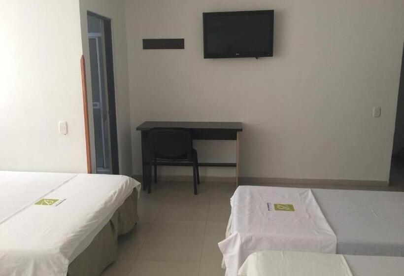 غرفة عائلية, Bucaramanga Plaza