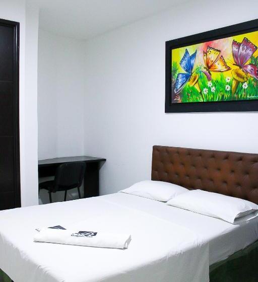 غرفة قياسية, Bucaramanga Plaza