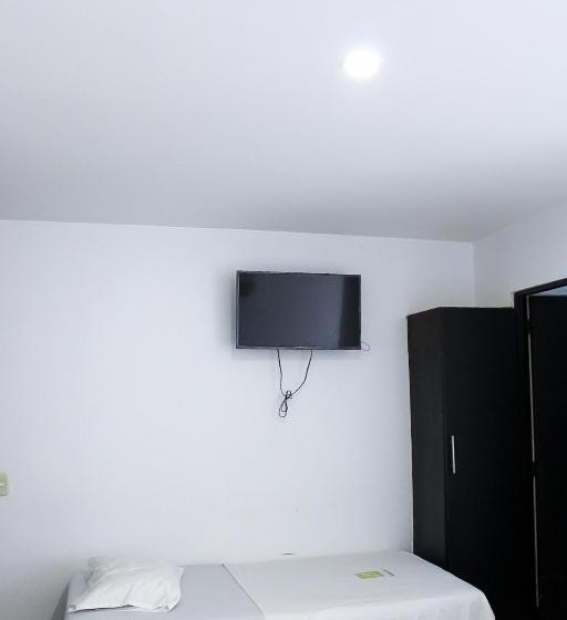 غرفة إقتصادية, Bucaramanga Plaza