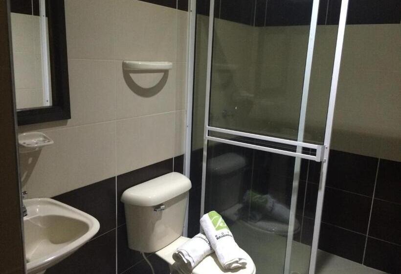 غرفة إقتصادية, Bucaramanga Plaza