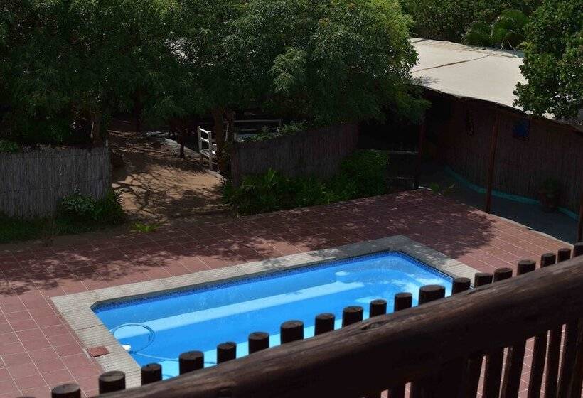 디럭스 방갈로, Gamboozini Lodge