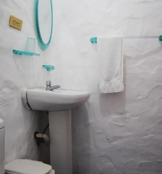اتاق استاندارد یک نفره, Hostal Galapagos By Bar De Beto