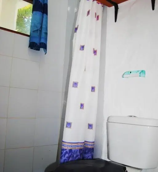 اتاق استاندارد یک نفره, Hostal Galapagos By Bar De Beto
