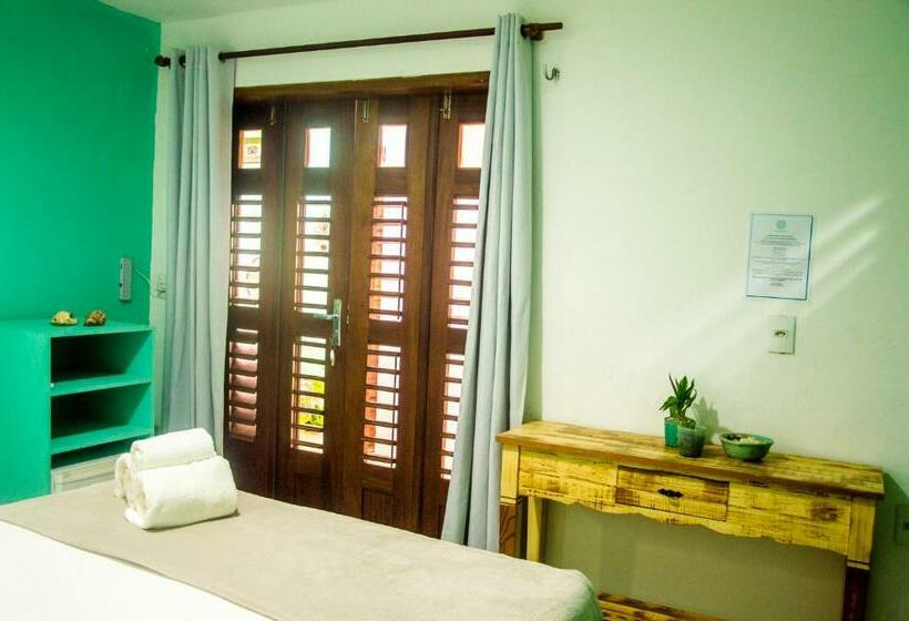 غرفة قياسية, A Casa é Sua!