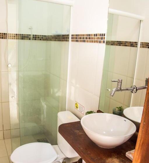 غرفة قياسية ثلاثية, A Casa é Sua!