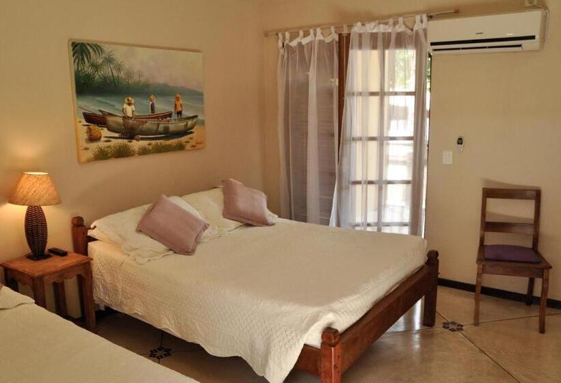 バルコニー付きスタンダードトリプルルーム, Pousada Ilha Brazil