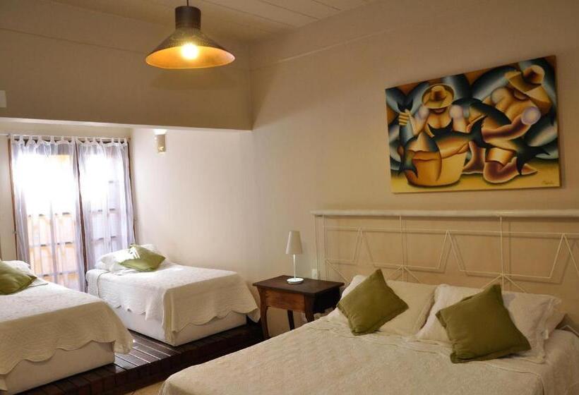 バルコニー付スタンダード４ベッドルーム, Pousada Ilha Brazil