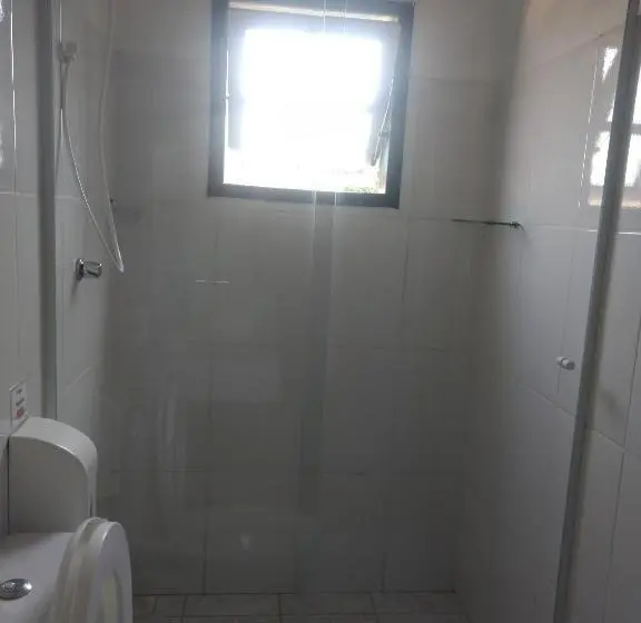 Standard Neljän Hengen Huone, Pousada Recanto De Minas