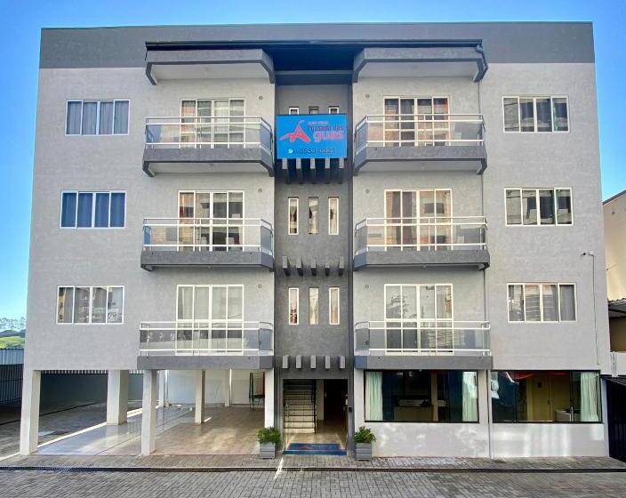 اتاق خانوادگی, Pousada Das águas