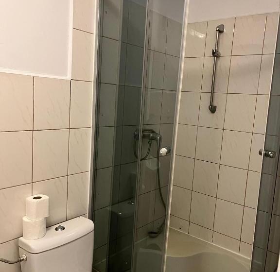 غرفة قياسية سرير بطابقين, 4 Couples & 4 Friends Hostel