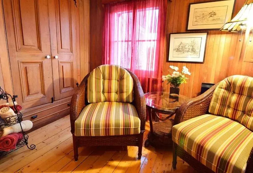 اتاق عادی, Auberge à La Chouenne
