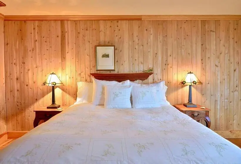 اتاق لوکس, Auberge à La Chouenne