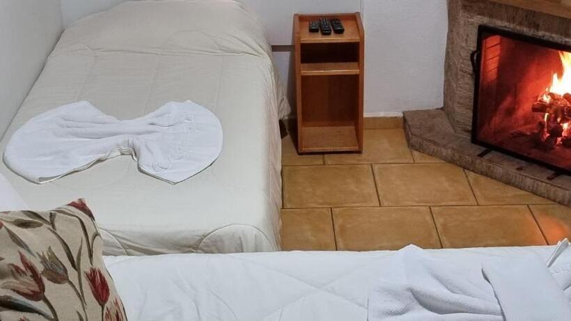 Quarto Familiar Deluxe, Alas De La Sierra
