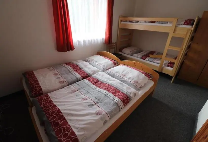 スタンダード4人部屋, Penzion U Elišky Bedřichov V Jizerských Horách