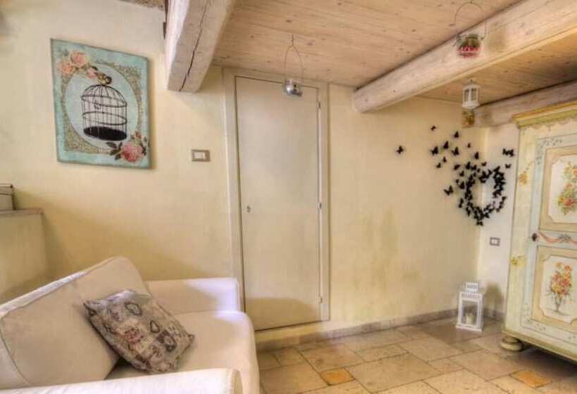 سوییت جونیور, B&b Casa Fiore