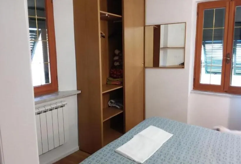 اتاق کلاسیک چهارنفره, Rina Rooms