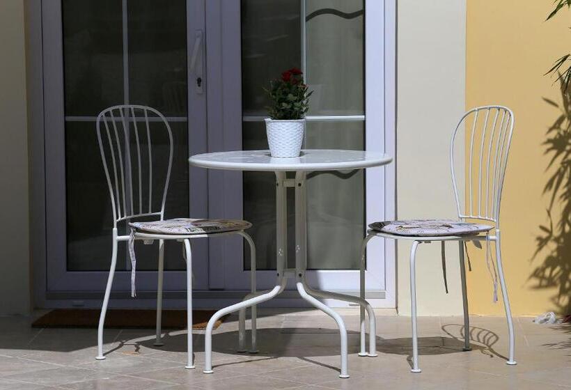 テラス付きスタンダードルーム, Guesthouse Villa Maggie