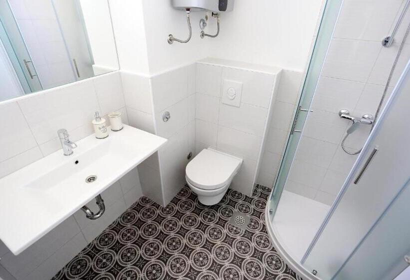 スタンダードルーム, Guesthouse Villa Maggie