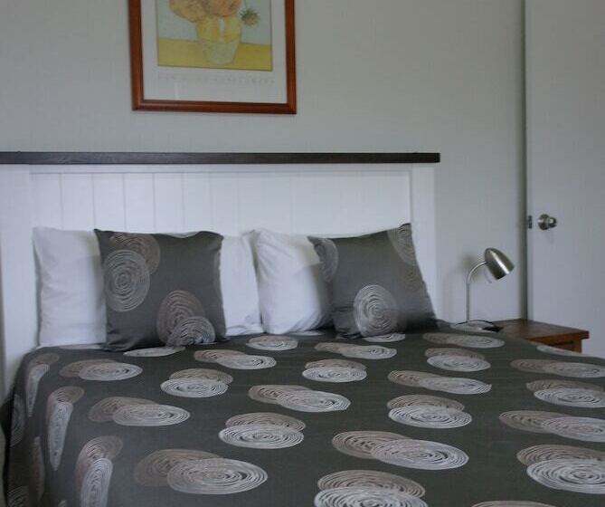 آپارتمان سوپریور 2 خوابه, Hampton Court Apartments