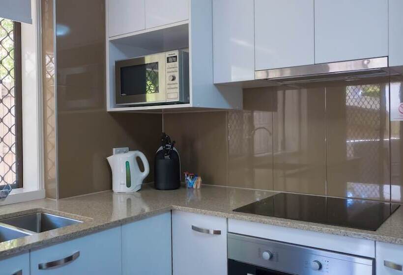 آپارتمان سوپریور 2 خوابه, Hampton Court Apartments