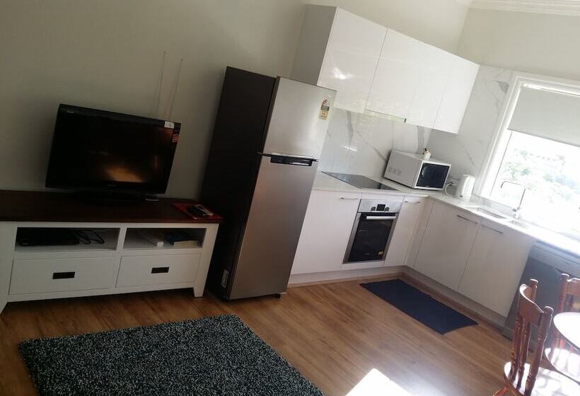 آپارتمان سوپریور 2 خوابه, Hampton Court Apartments