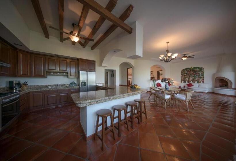 Suíte, Hacienda Todos Los Santos