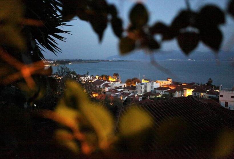 اتاق استاندارد با چشمانداز دریا, Ilion