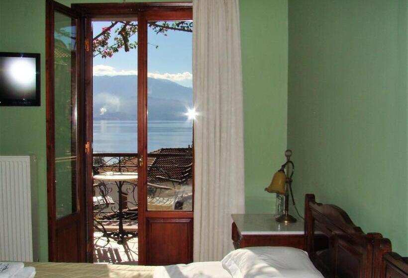 اتاق سوپریور با چشمانداز دریا, Ilion