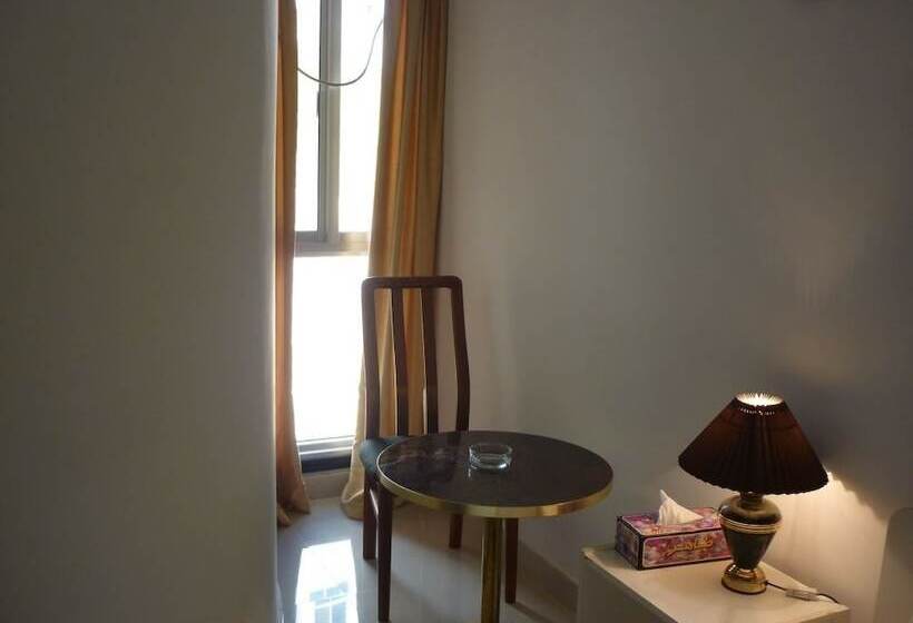 غرفة قياسية فردية, Qurum Beach