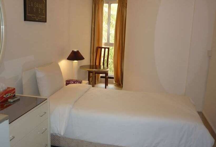 غرفة قياسية فردية, Qurum Beach