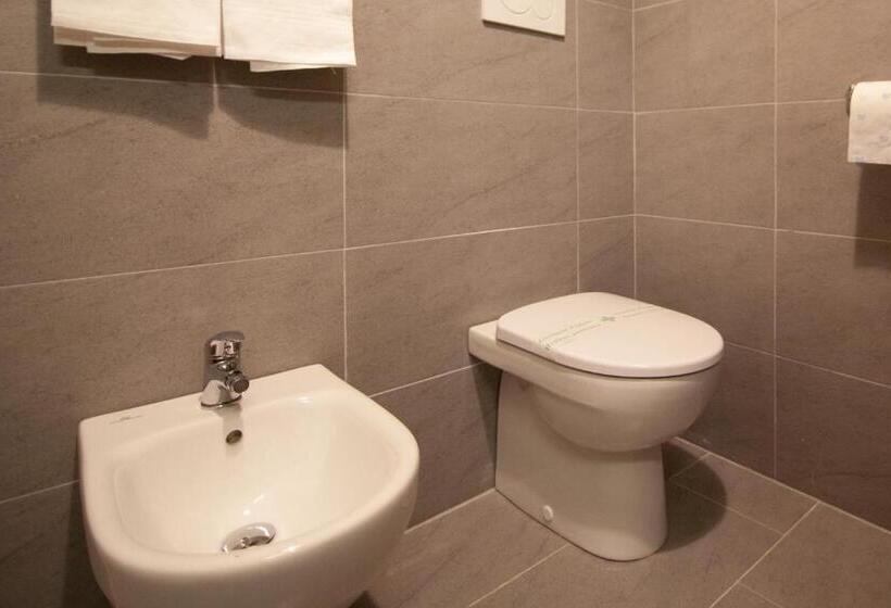 Chambre Standard Rez-de-chaussée, La Colonna