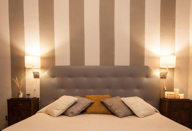 Chambre Standard Rez-de-chaussée, La Colonna