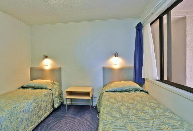 דירת שני חדרים, Edgewater Motor Lodge