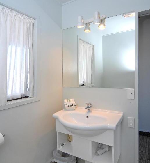 דירת חדר, Edgewater Motor Lodge