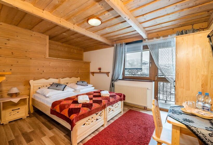 Quarto Estandar, Willa Cztery Pory Roku