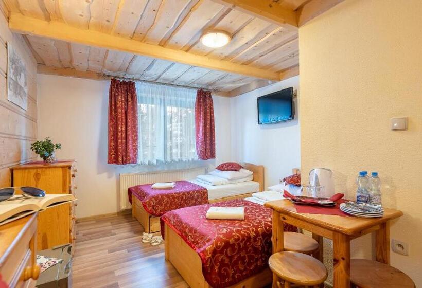 Quarto Estandar, Willa Cztery Pory Roku
