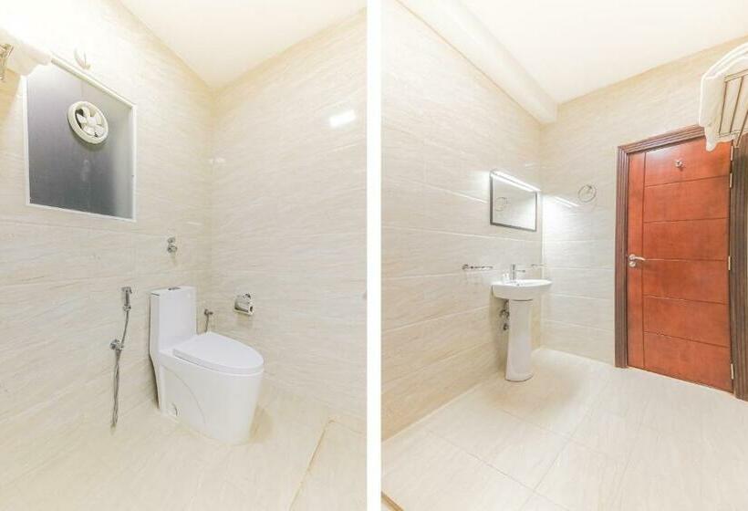 اتاق استاندارد سه نفره, Alpha Suites