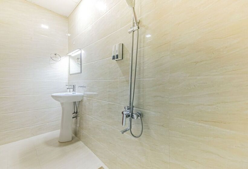 اتاق استاندارد سه نفره, Alpha Suites