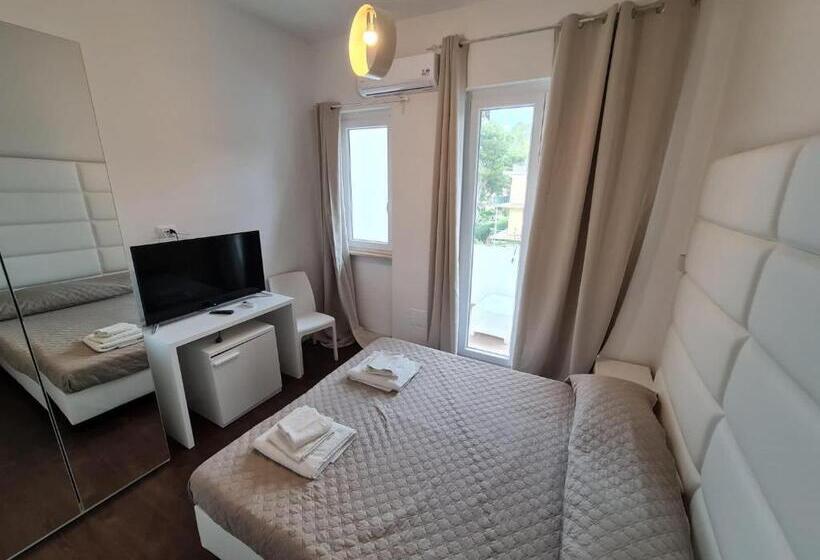 标准单人间, Artemide Mare