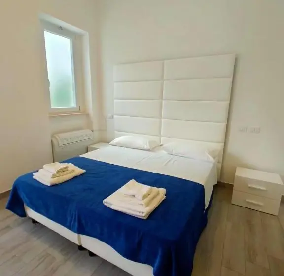 Economy-huone, Artemide Mare