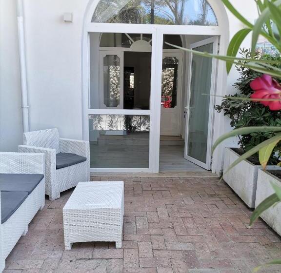 适合残疾人使用的标准间, Artemide Mare