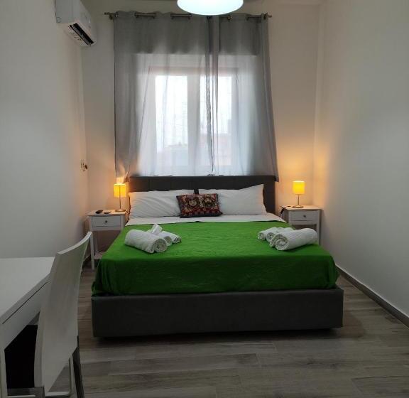 اتاق استاندارد, Cesare S Guests Acitrezza