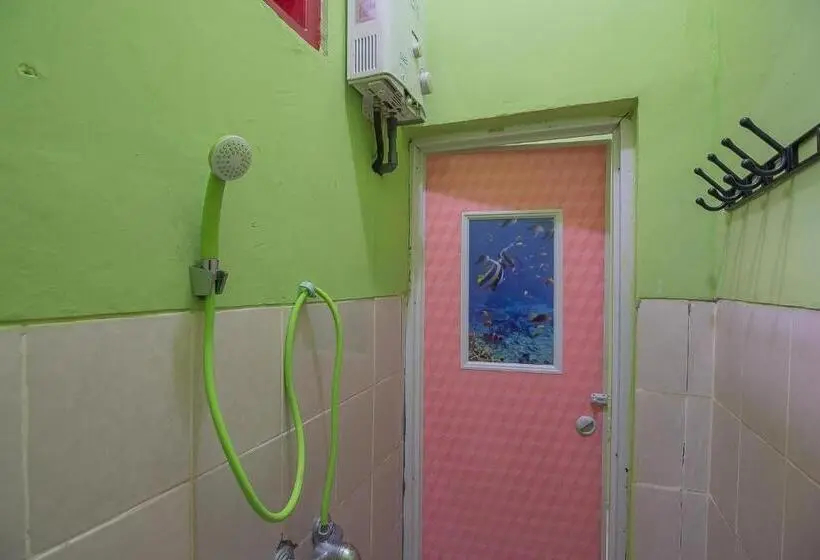 スタンダードルーム, Reddoorz Near Kampus Ump Purwokerto