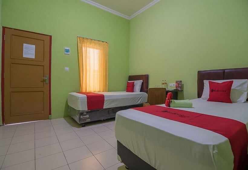 Номер Стандарт, Reddoorz Near Kampus Ump Purwokerto