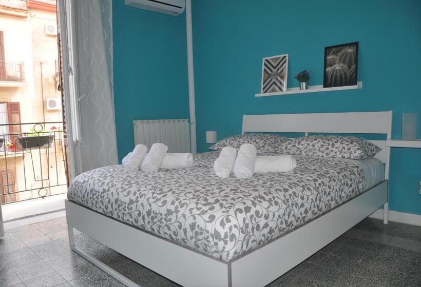 اتاق استاندارد, Jennys Place