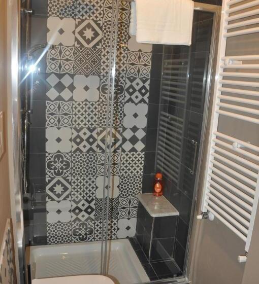 اتاق استاندارد, Jennys Place