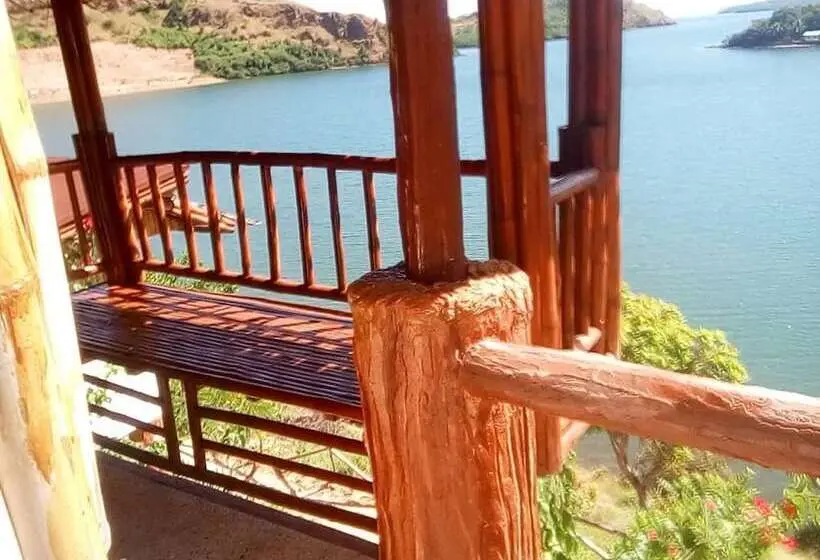 بانگلوی لوکس, Borac Bay Bungalows Hotel And Resort