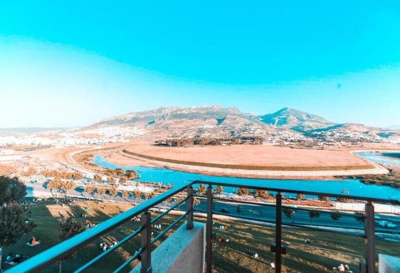 小型套房带阳台, Makarim Tetouan